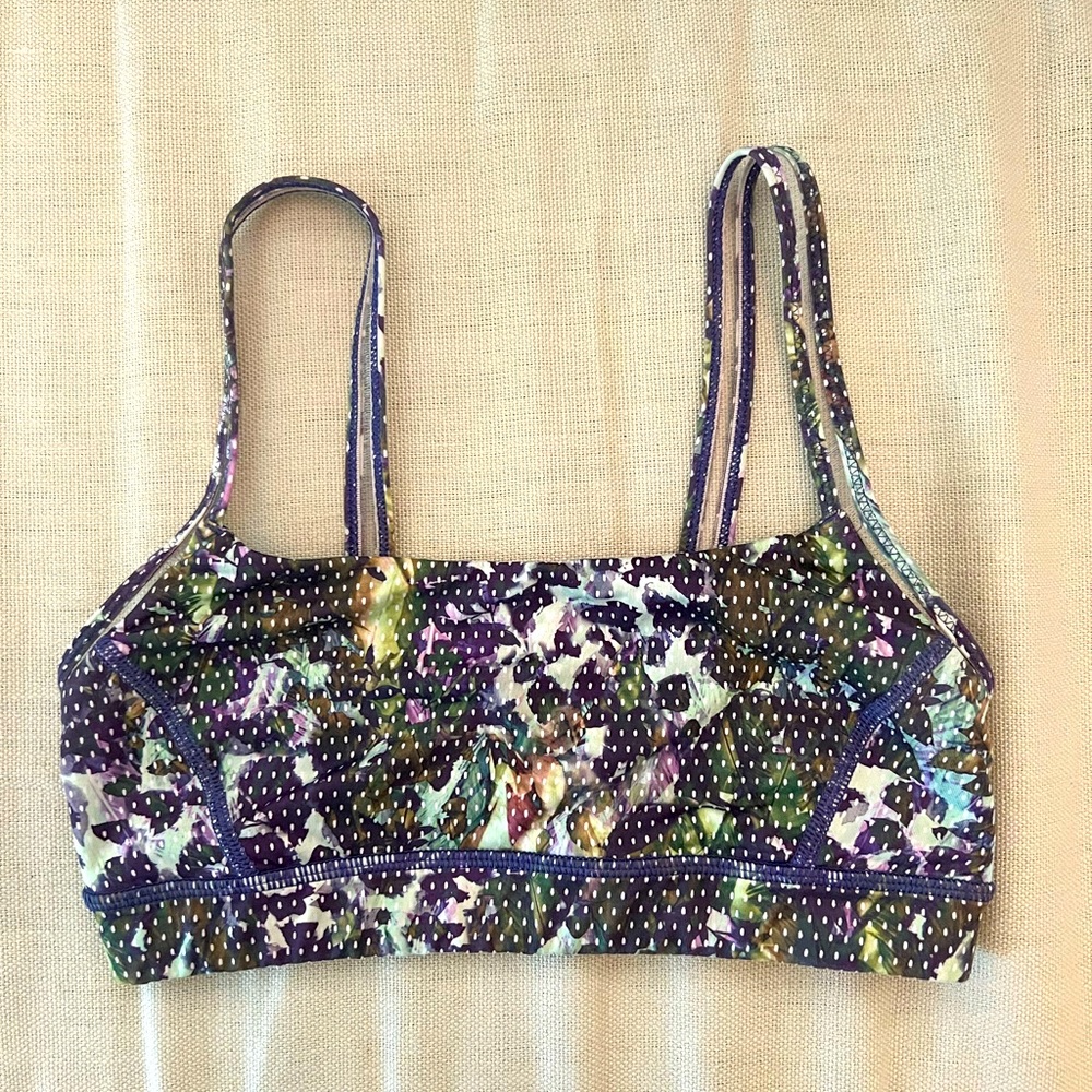 Lululemon sports bra size 2